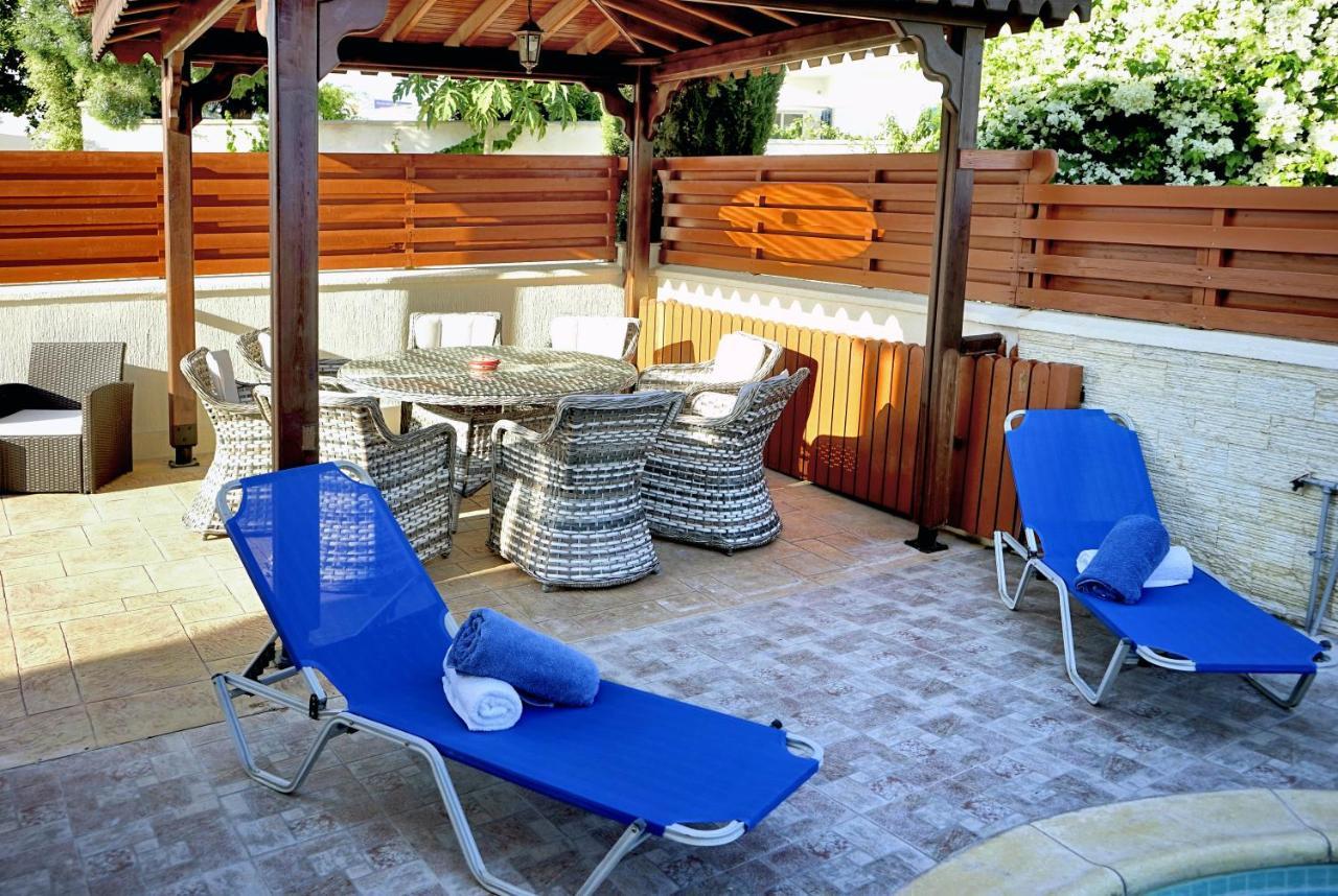 Chronas By Prestige Bookings Coral Bay Esterno foto