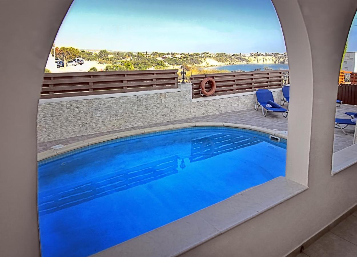 Chronas By Prestige Bookings Coral Bay Esterno foto