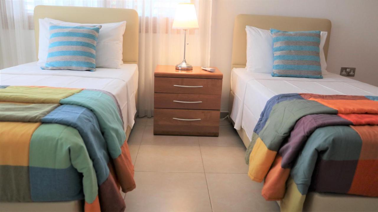 Chronas By Prestige Bookings Coral Bay Esterno foto
